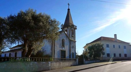 Autarquia apoia obras de restauro da Igreja Velha de Lever