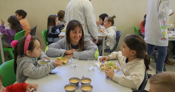 Valor das refeições escolares não se reflete nos bolsos das famílias